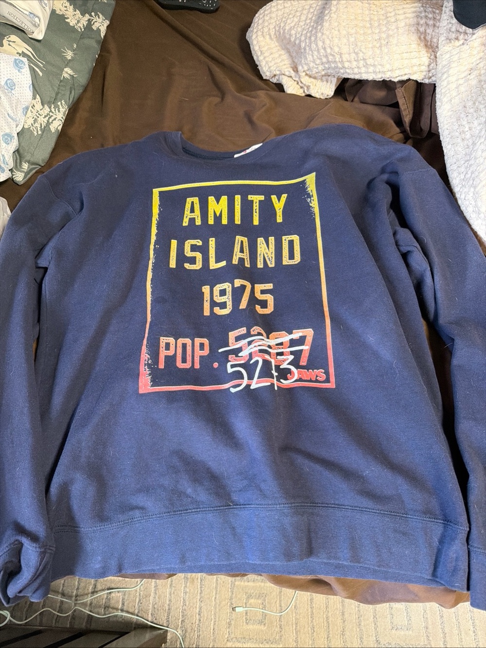 Jaws Amity Island 1975 Graphic Crewneck Sweater - Navy Large